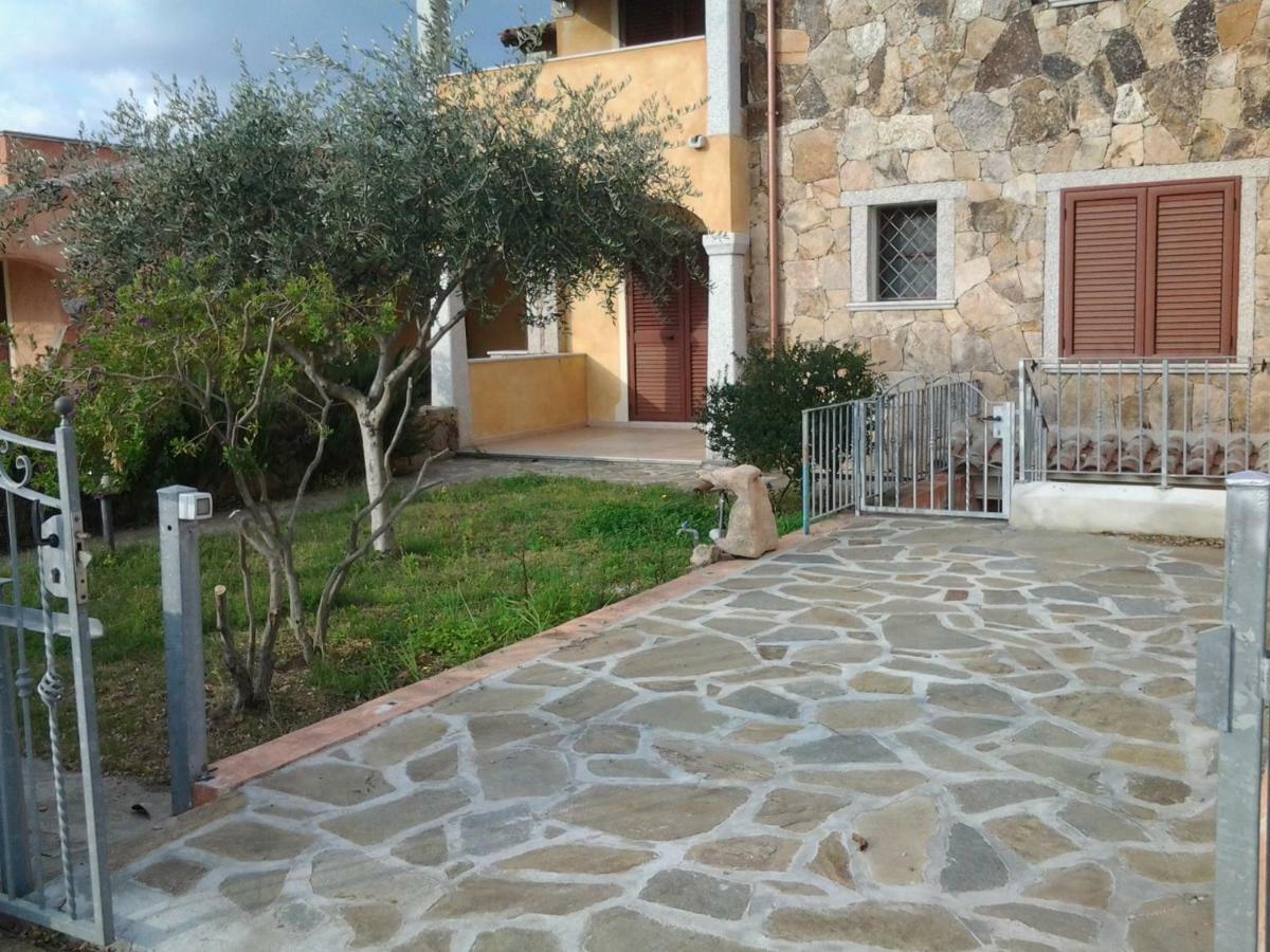 Casa Alice Budoni Exterior foto