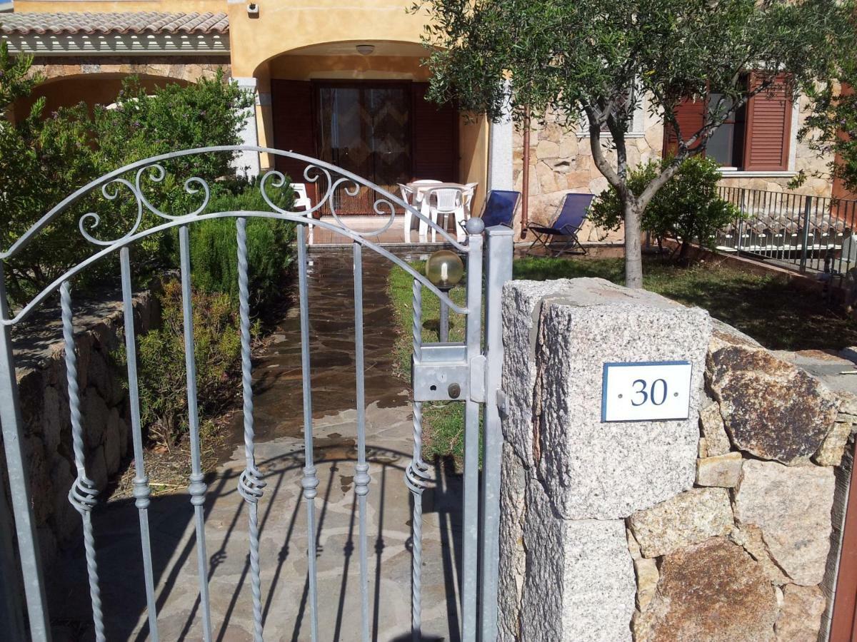 Casa Alice Budoni Exterior foto